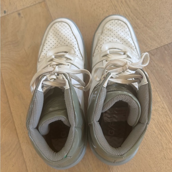 G/Fore Mens High Top Golf Shoe Shark Skin White Grey Size 9.5 - Picture 4 of 7